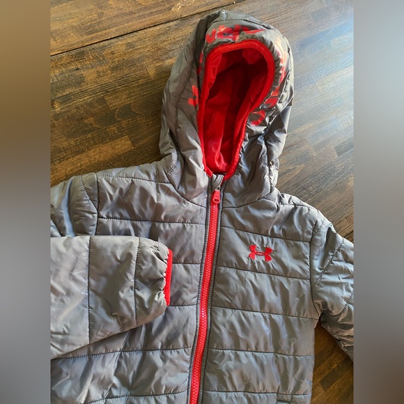 Under Armour Other - Under Armour Kids Puffer Jacket - Charcoal and Crimson